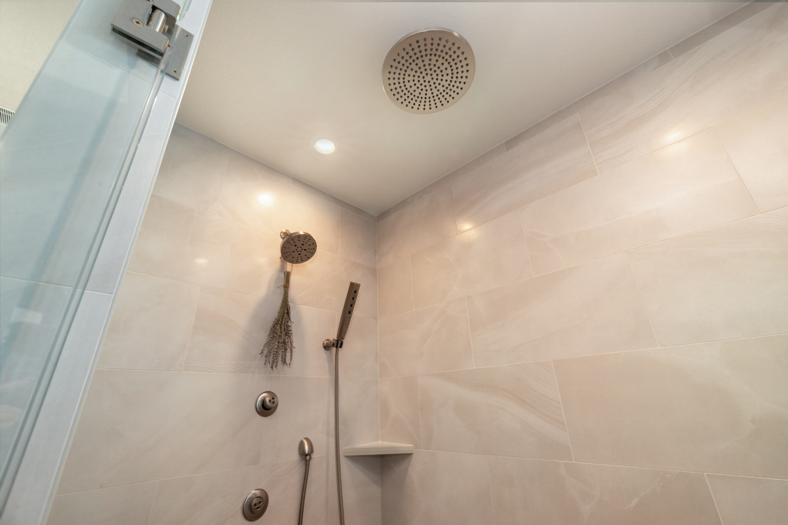 Modern Primary Bathroom Remodel in Muskego