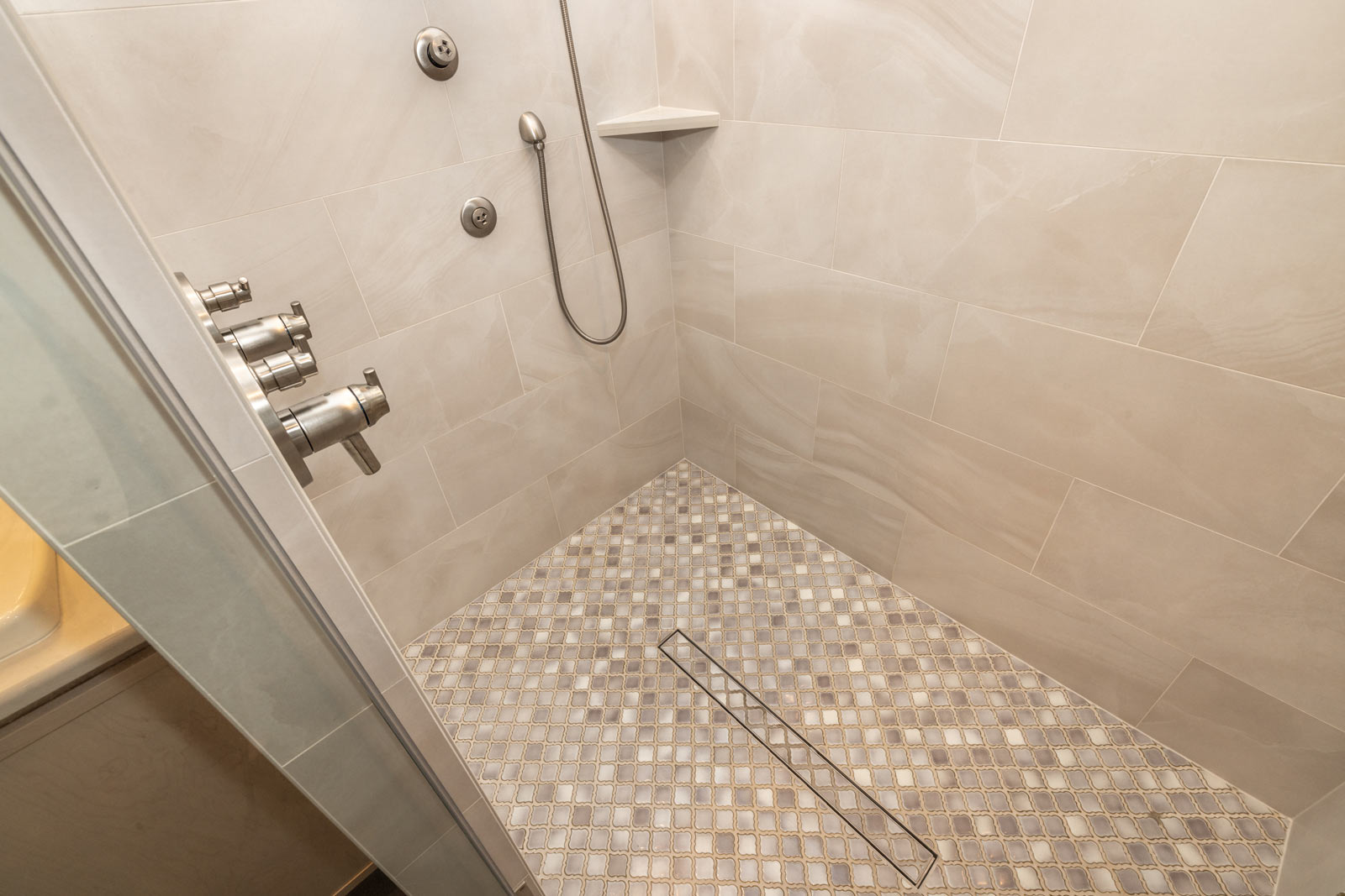 Modern Primary Bathroom Remodel in Muskego